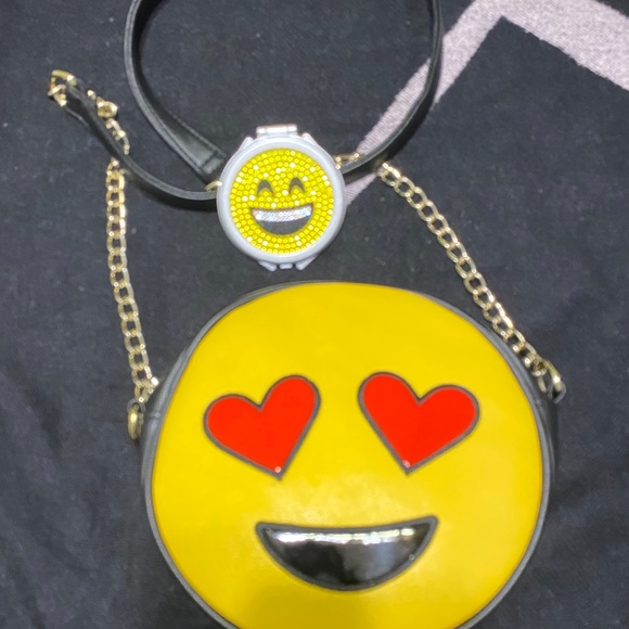 Beautiful smile purse in happy yellow - Picture 6 of 6